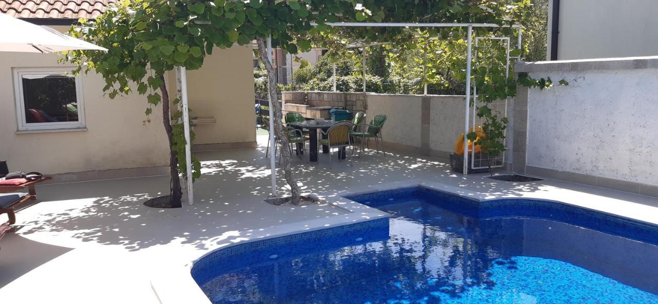 Apartmani Amira Τρέμπινιε Εξωτερικό φωτογραφία
